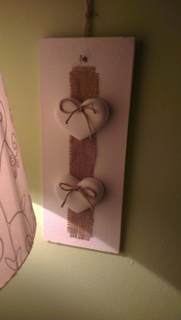 cuori di gesso su sacco